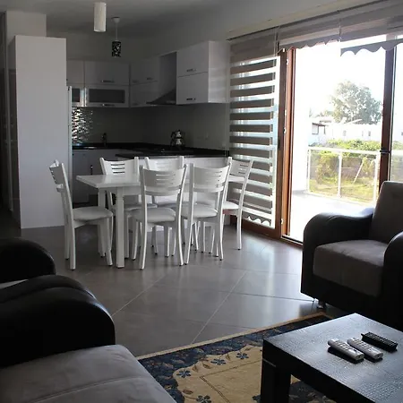 Marina Aynaz Tatil Villalari *