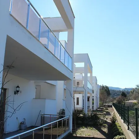 Marina Aynaz Tatil Villalari *