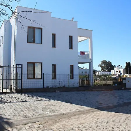 Marina Aynaz Tatil Villalari *
